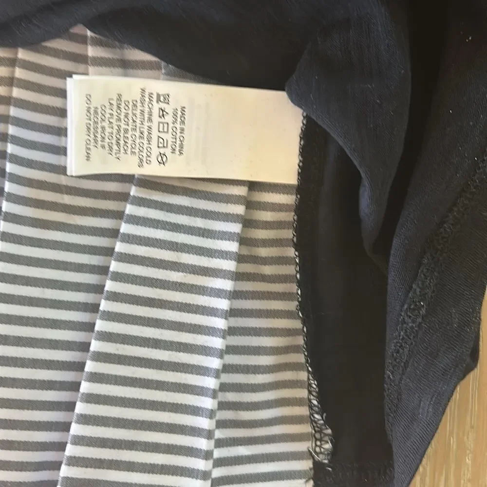 Kate Spade Black White Broome Street Striped Black Tee Shirt Top Small, NWT